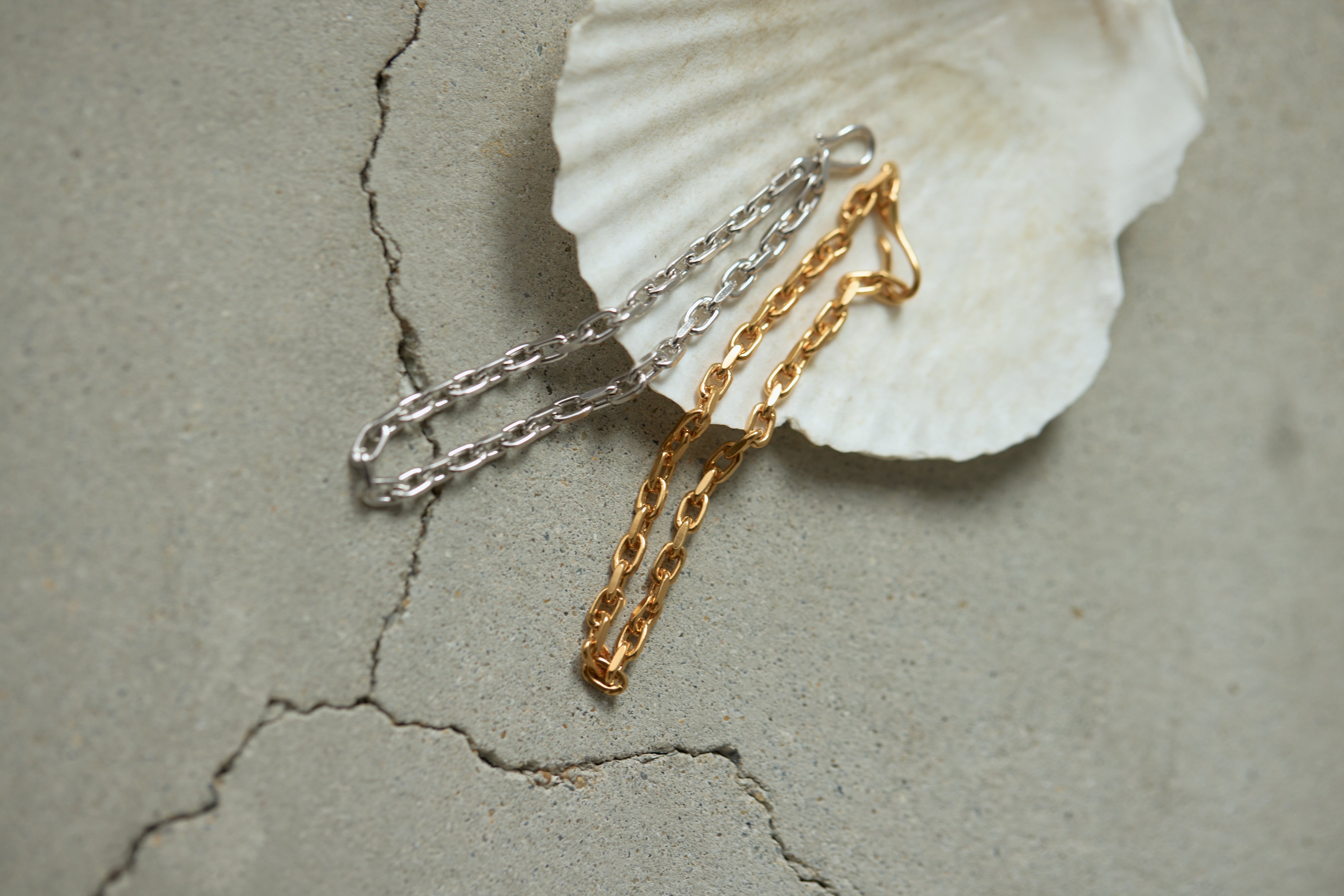 Simple Chain Bracelet Gold