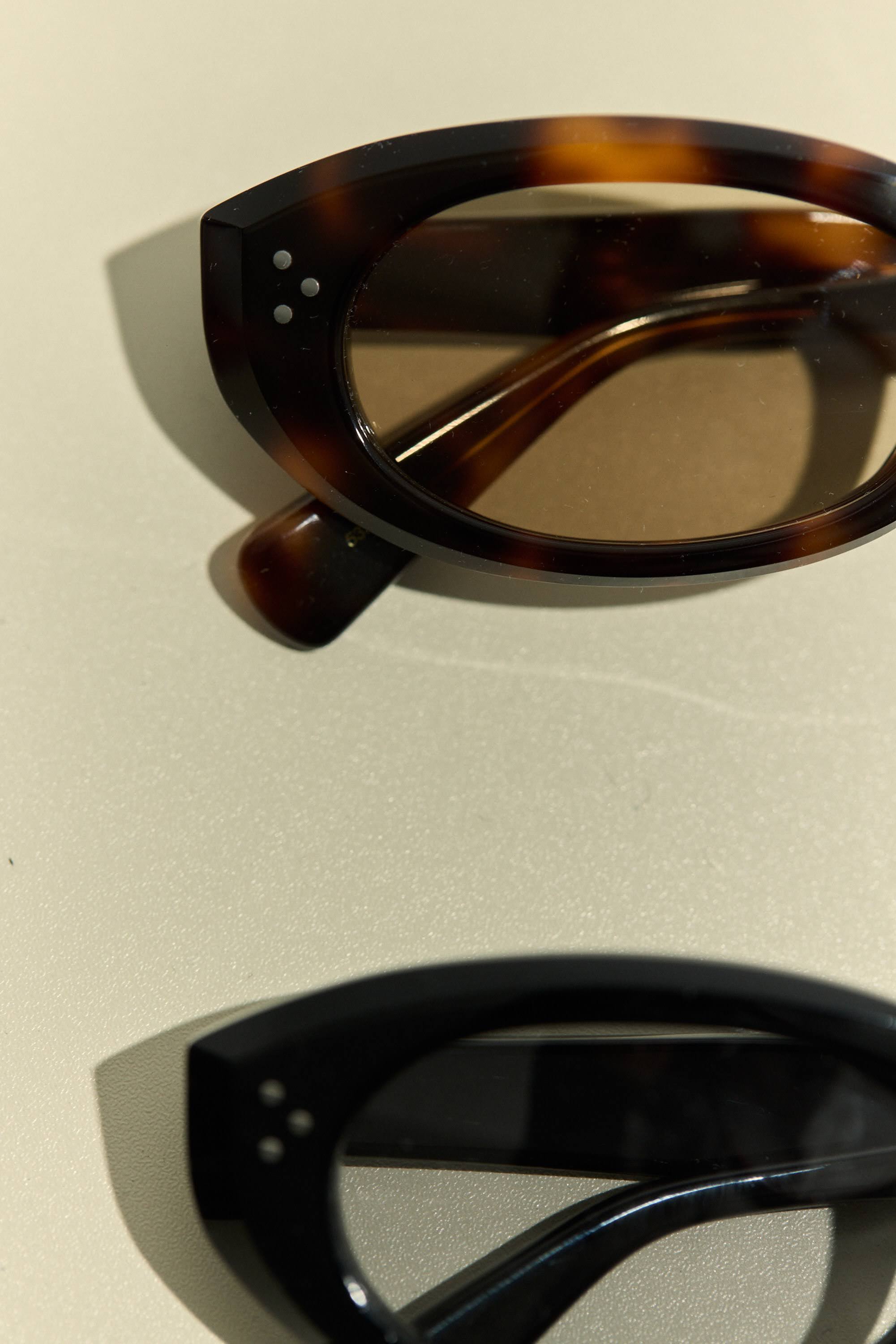 EYEWEAR_Narrow Brown