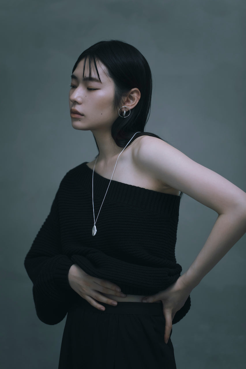 Drop Motif Necklace