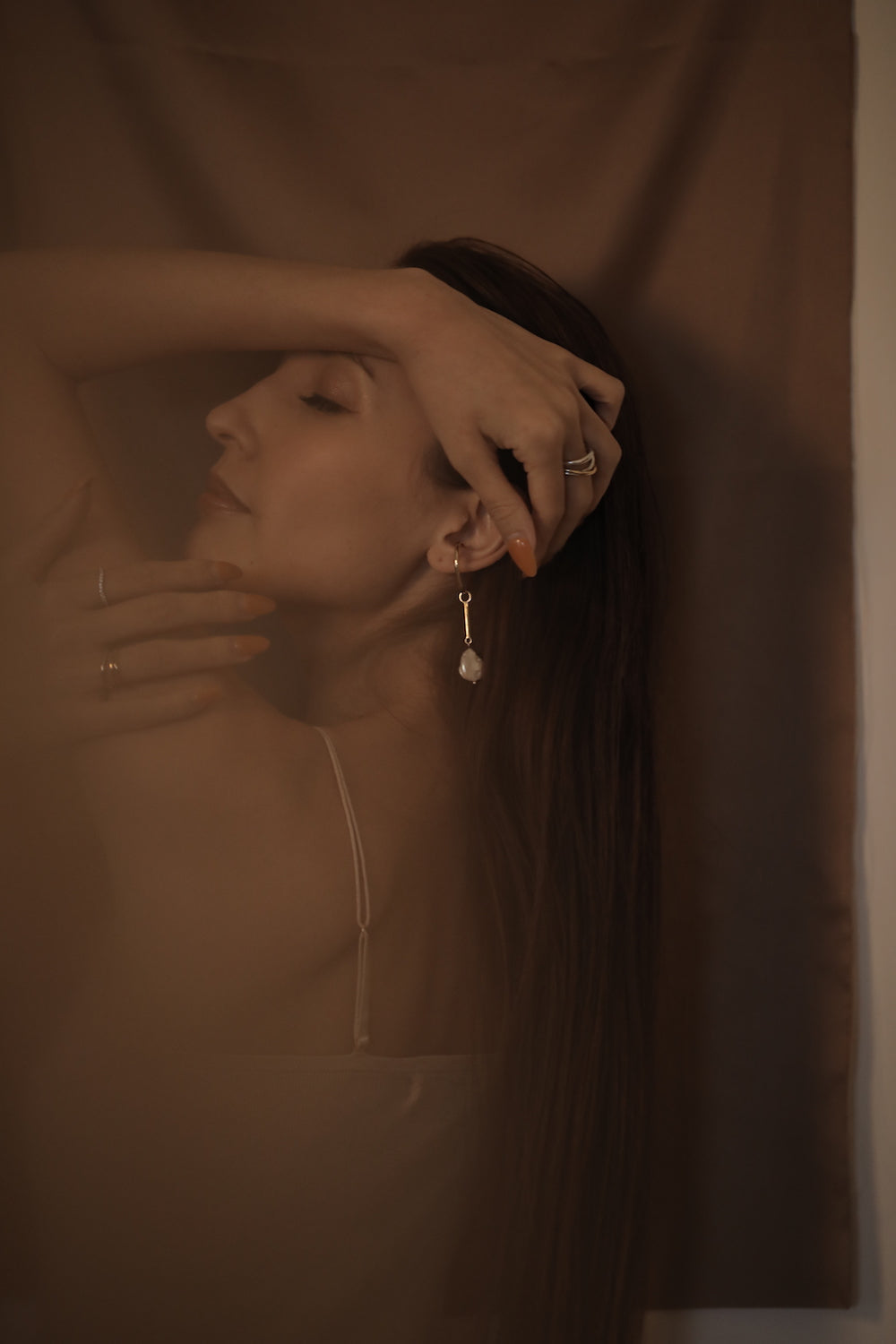 Custom EarCuff (Pearl Bar Gold)