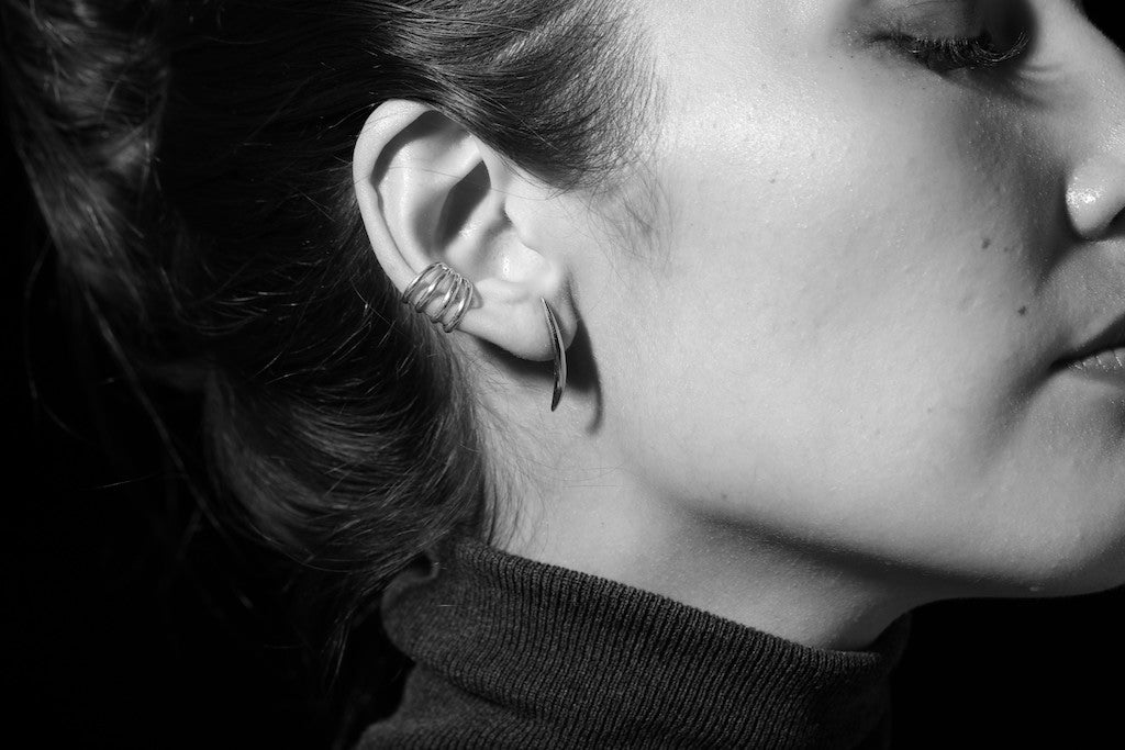 Thin Curve Pierce Silver