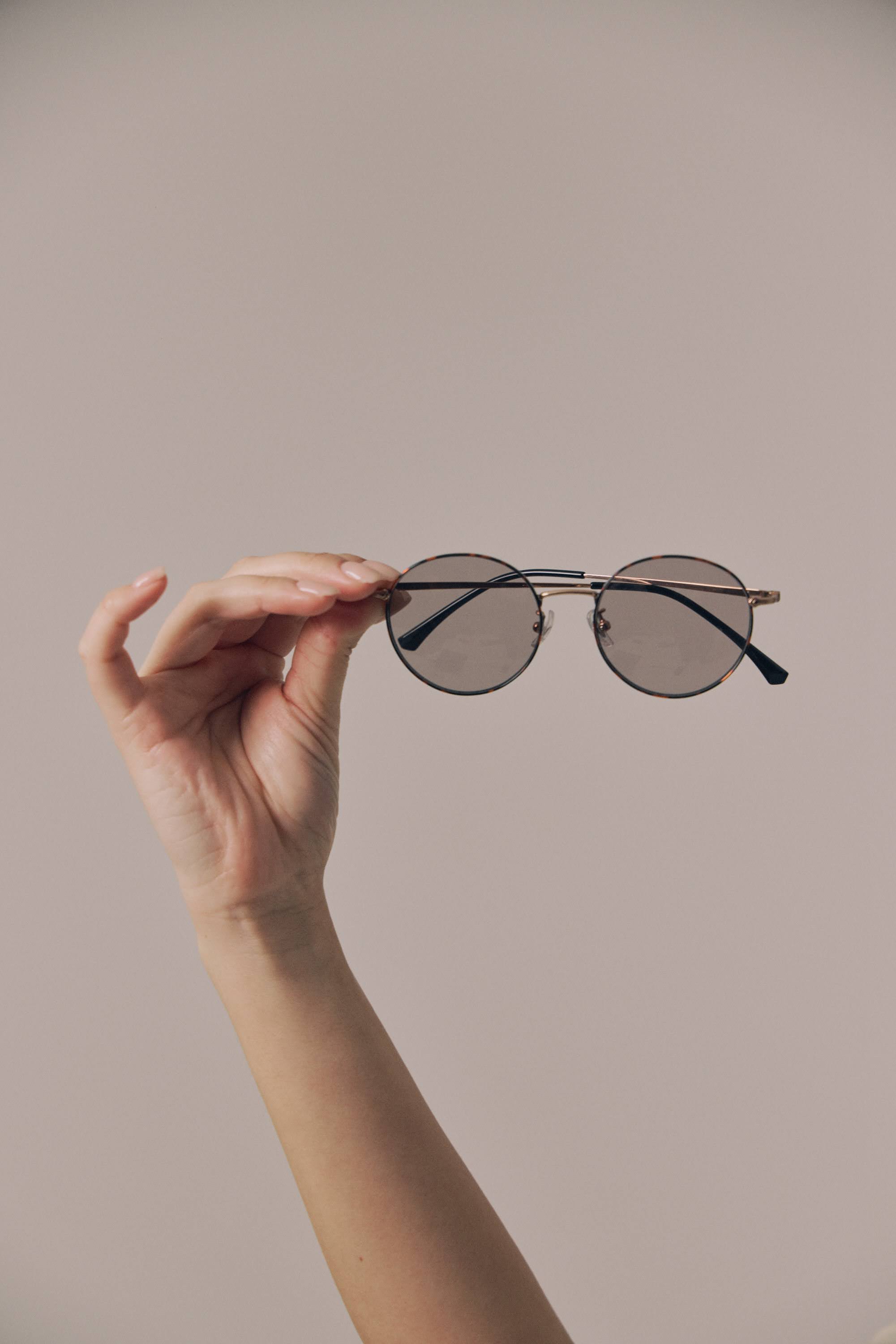 EYEWEAR_Round Brown