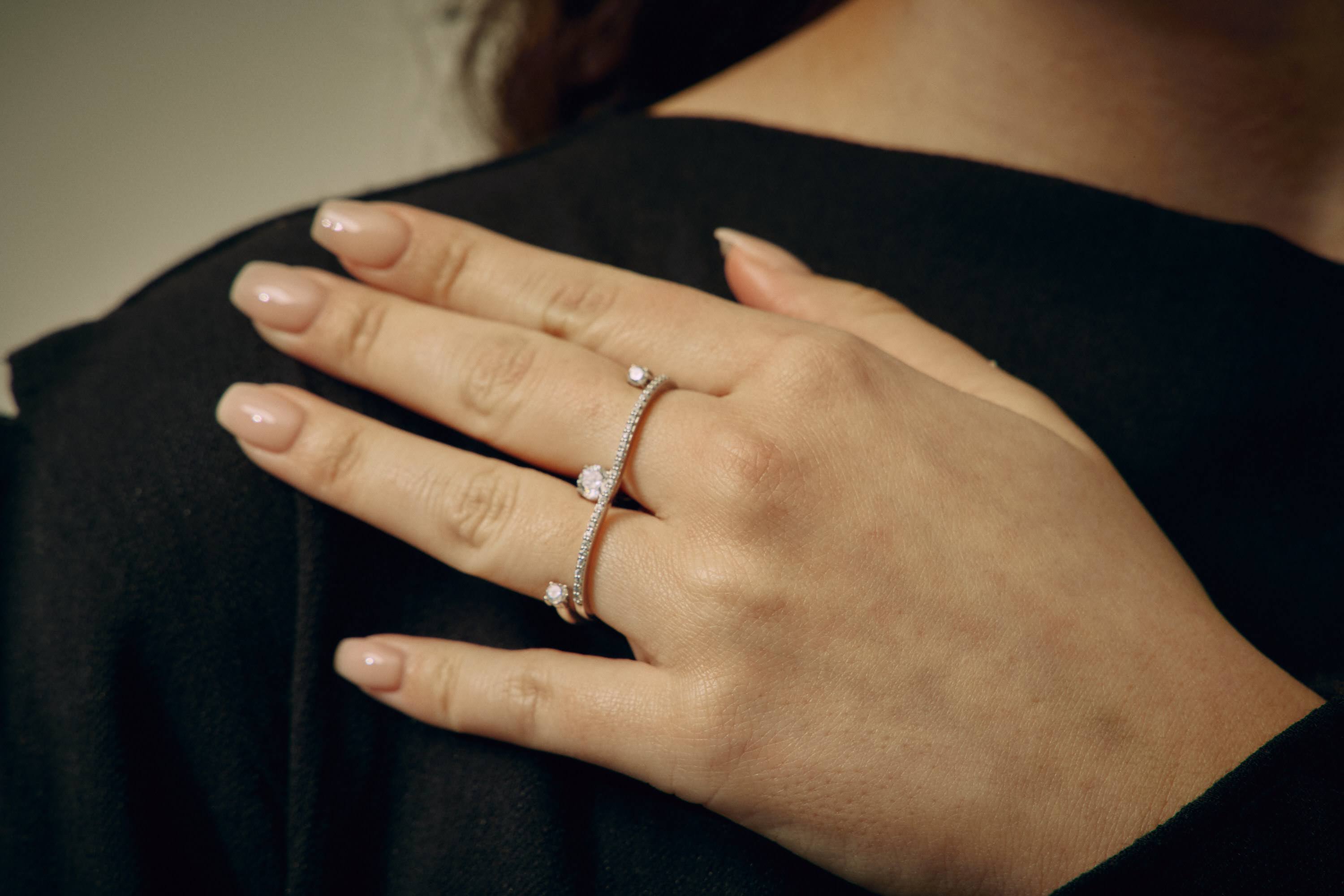 Half Finger Crystal Ring Silver – C'esoi