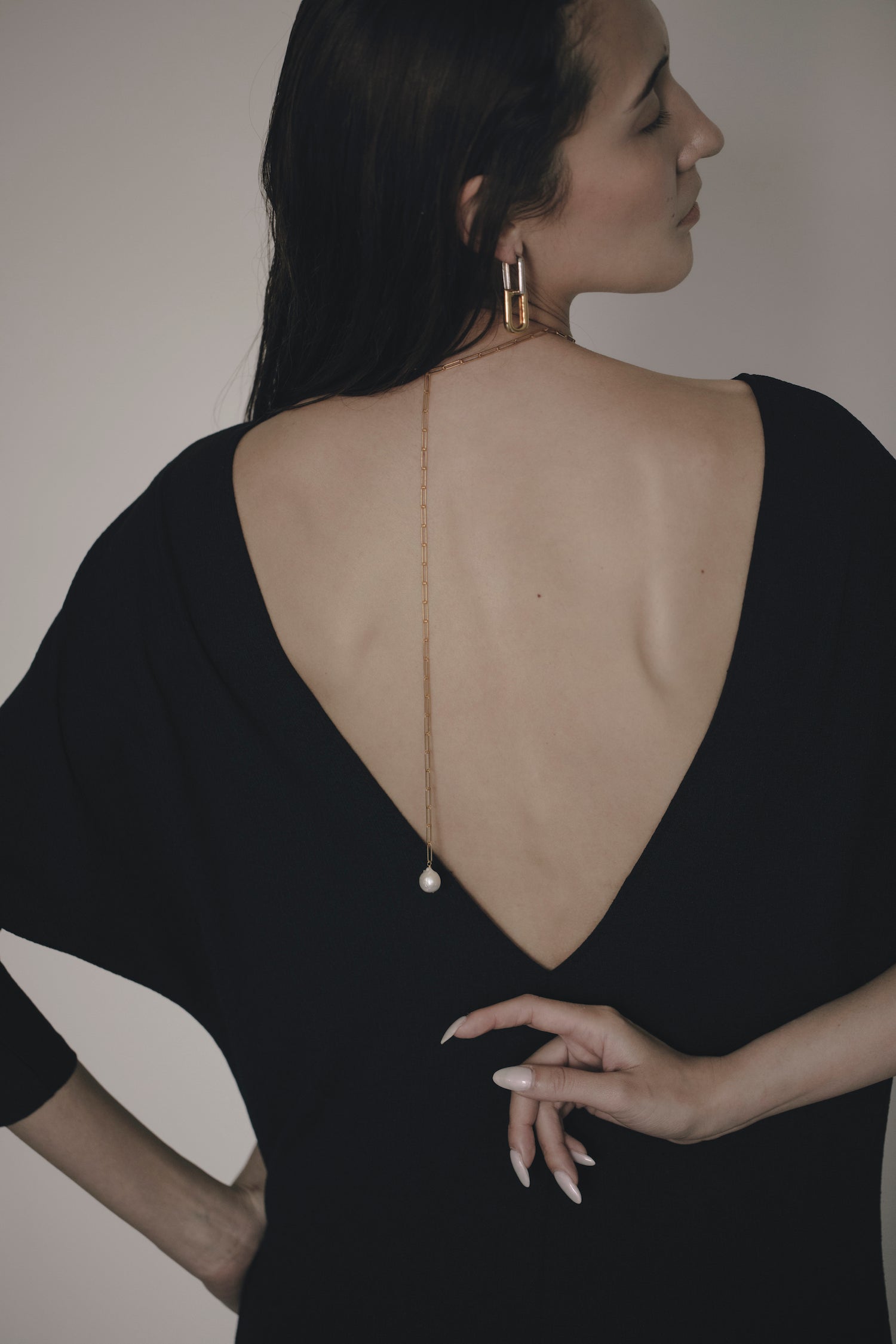 Back Design Necklace(Pearl) Chain Choker Necklace