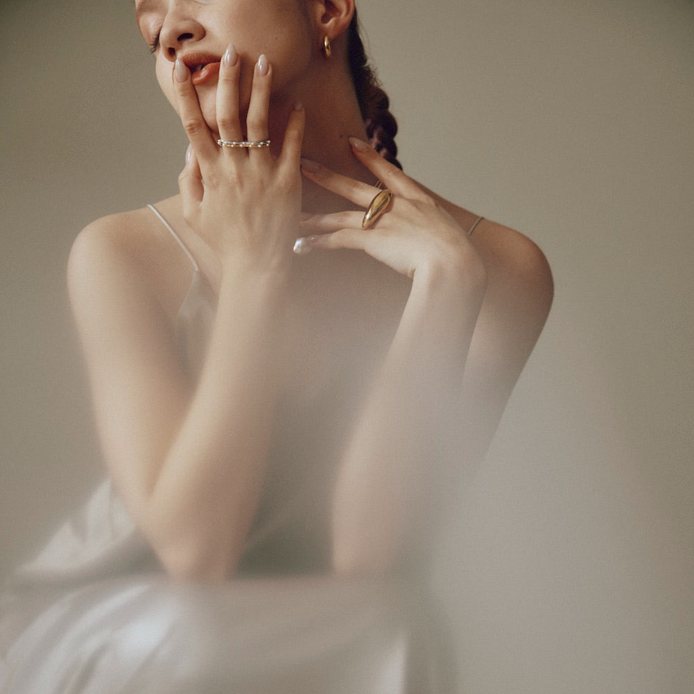 2Finger silhouette Ring Gold