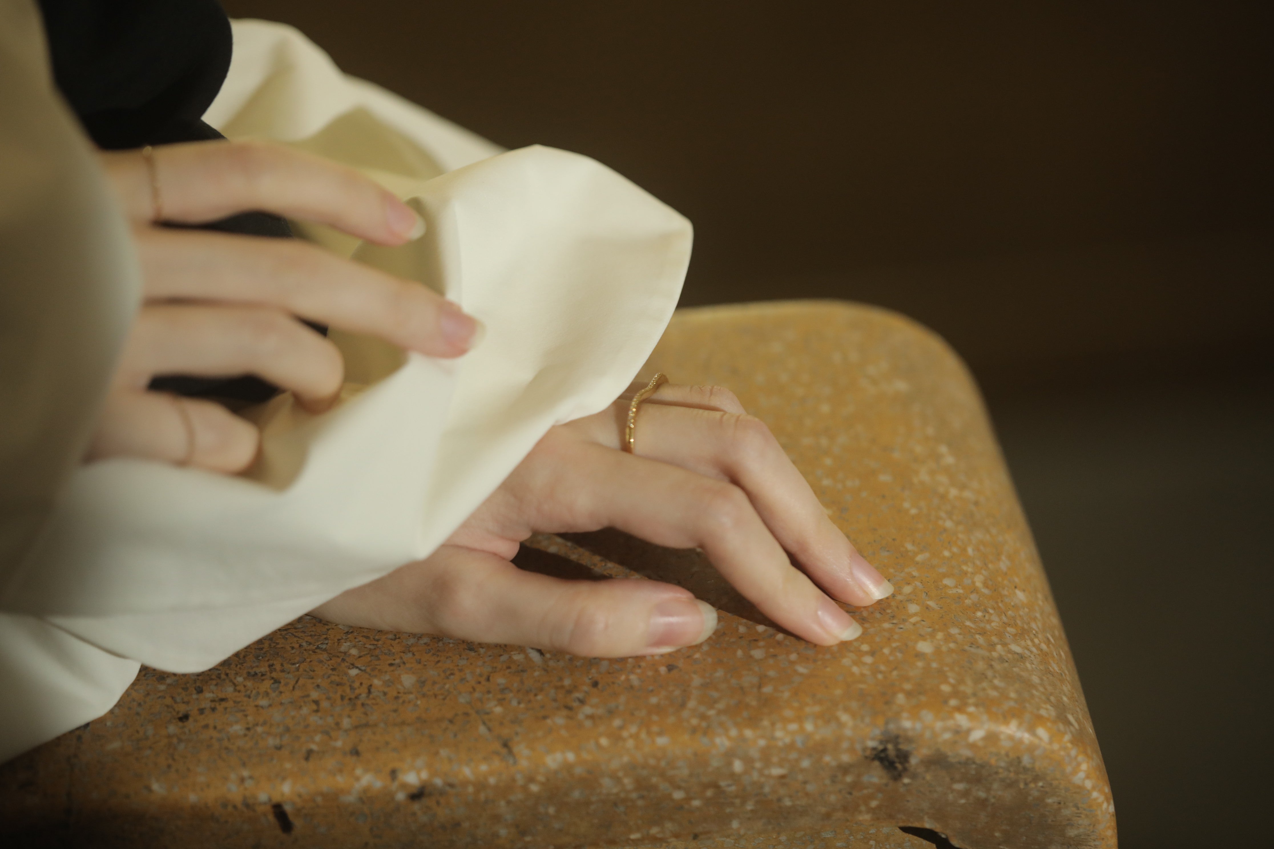 【cesoi】 2Finger Crystal Ring Gold ゴールド 2Finger Crystal Ring Gold – C'esoi